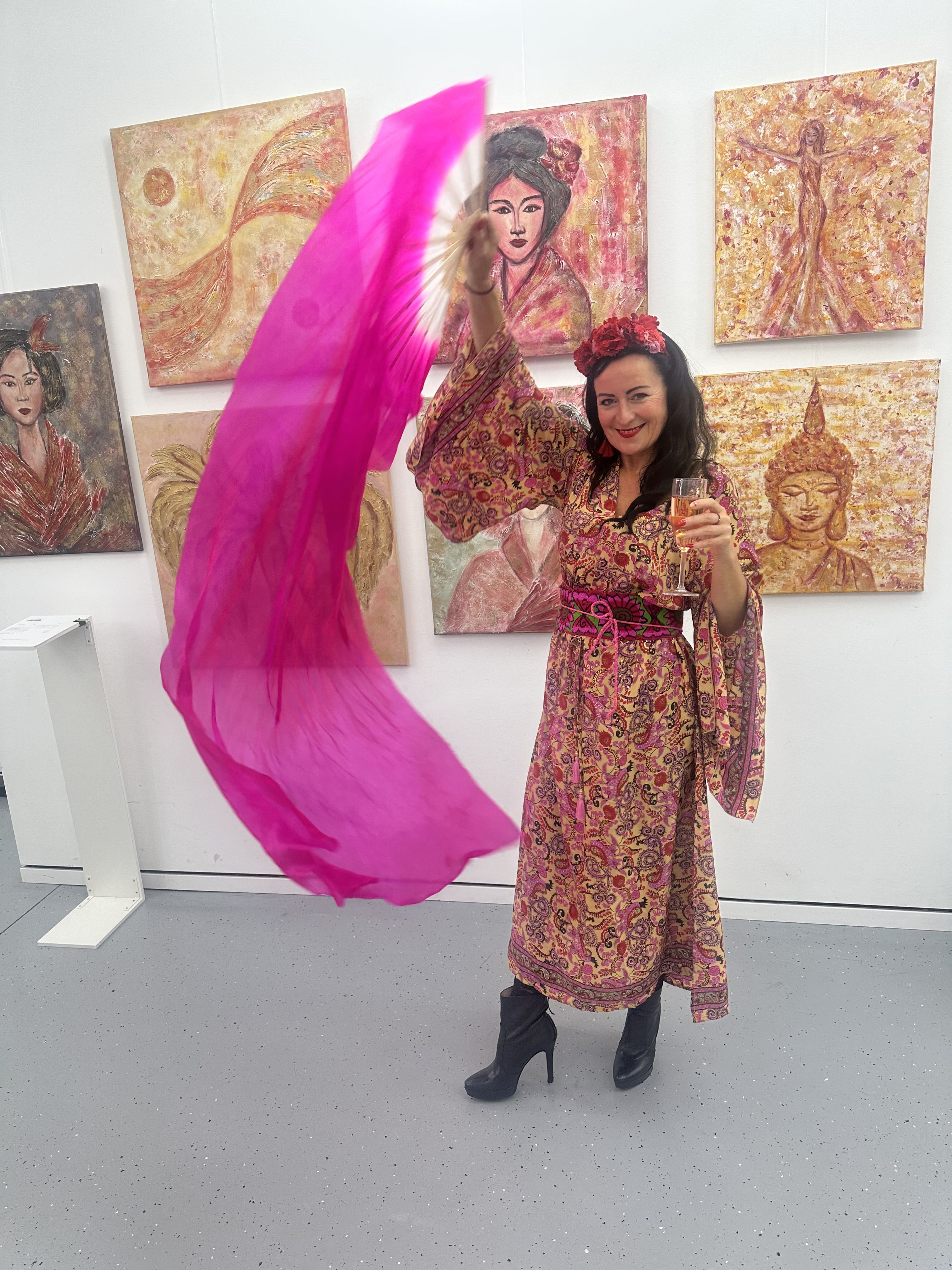 Spontánní tanec se šátkem s Evou Urbánkovou